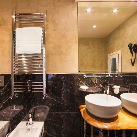 Hotel Boutique Hugo *